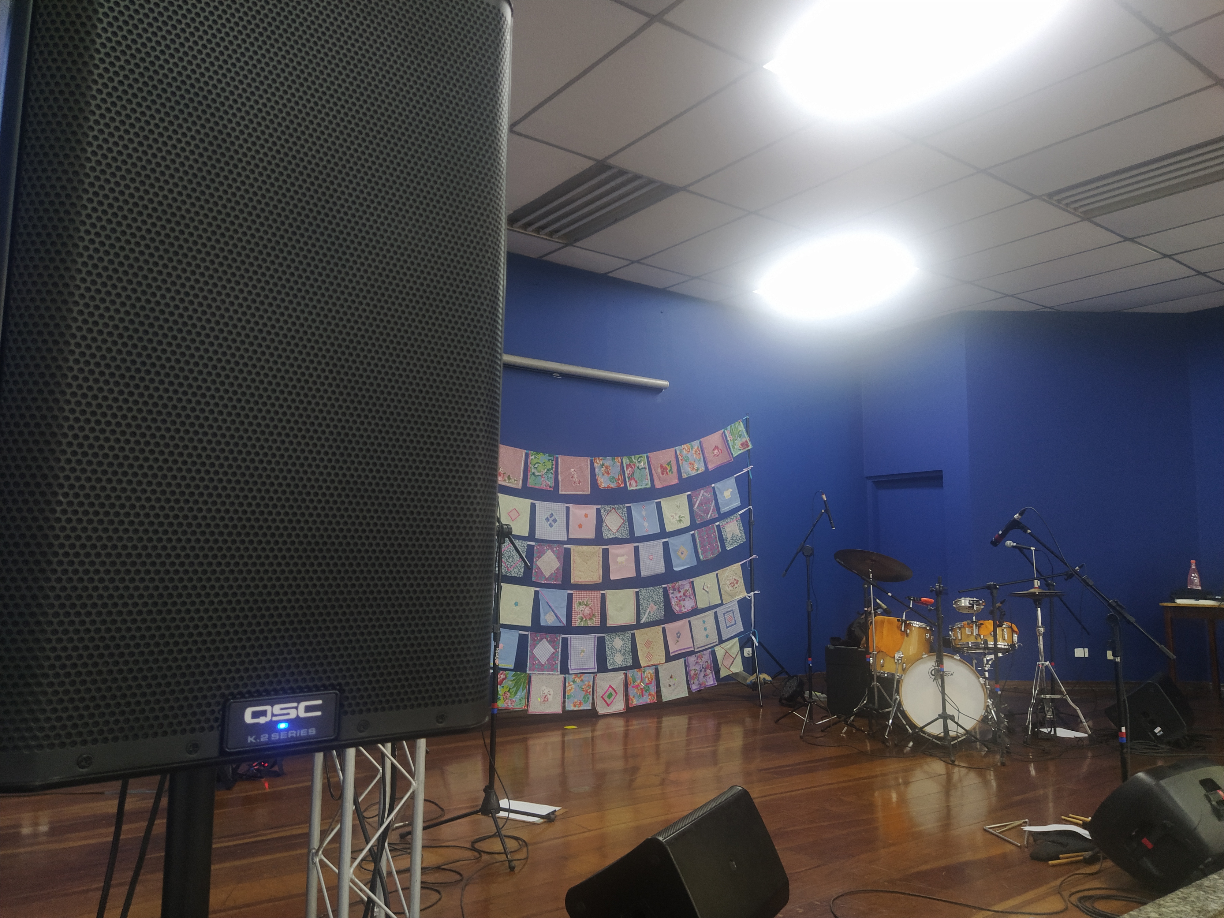 Caixas de som profissionais